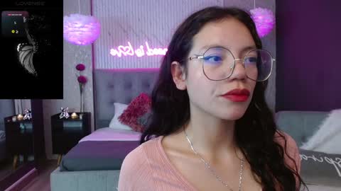 Snapshot of jade_storm_ chatting on 01.28.25 JADE online show from 01.28.25