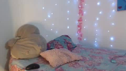 Jade Watson online show from 12.17.25