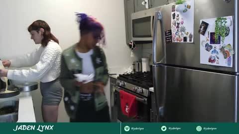 Snapshot of jadedfemboy chatting on 12.23.24 Jaden Lynx online show from 12.23.24