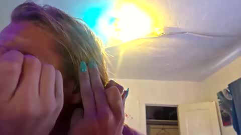 Snapshot of jadedmoshier chatting on 11.23.25 jadedmoshier online show from 11.23.25