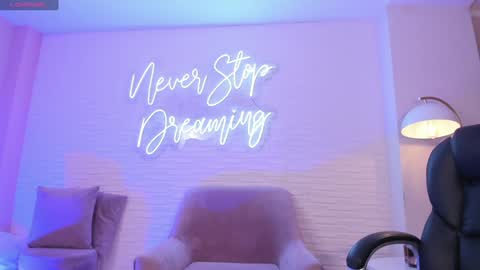 JADE EVANS online show from 01.23.25