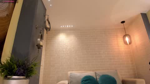 JADE EVANS online show from 01.27.25