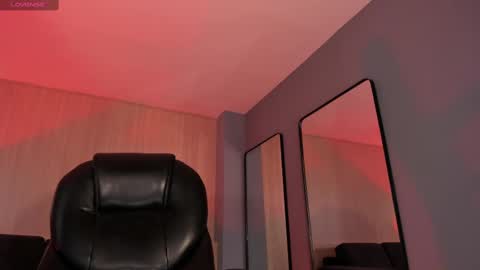 JADE EVANS online show from 02.25.25