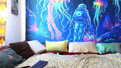 Jadelin Min online show from 02.19.25