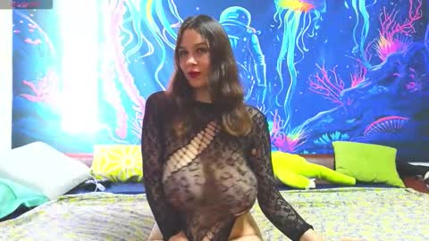 Jadelin Min online show from 11.21.25