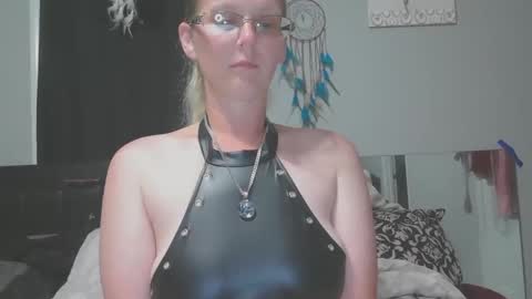 JadeLuv online show from 06.04.26