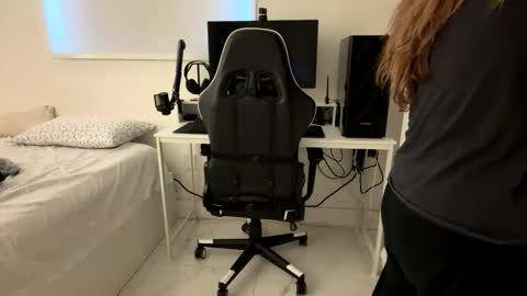 jademonroe0522 online show from 03.17.26