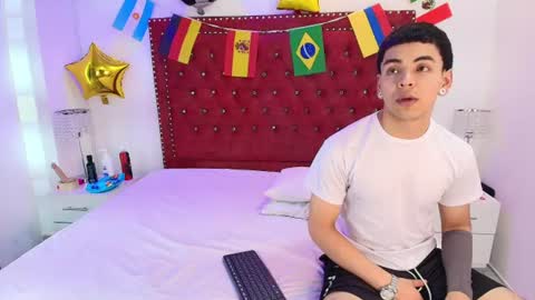 Snapshot of jaden_and_sofia chatting on 06.19.26 Jaden and Sofia online show from 06.19.26