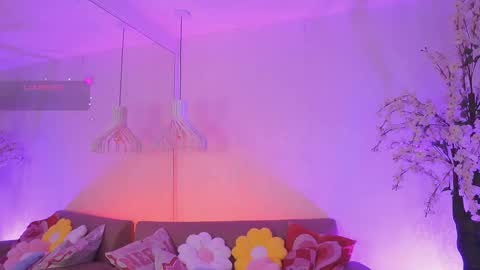 Jade Summer online show from 02.27.26