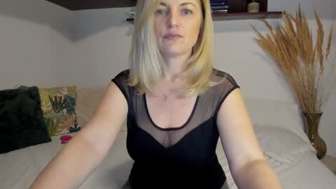 elena online show from 03.25.26