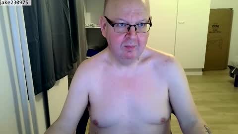 Snapshot of jake230975 chatting on 03.04.26 Jake2309 online show from 03.04.26