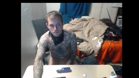 Snapshot of jake265897 chatting on 10.28.25 showingitoff online show from 10.28.25