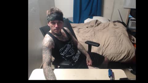 Snapshot of jake265897 chatting on 10.29.25 showingitoff online show from 10.29.25