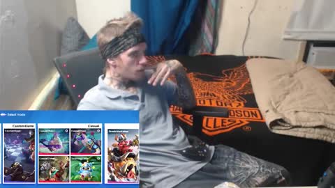 Snapshot of jake265897 chatting on 11.17.25 showingitoff online show from 11.17.25