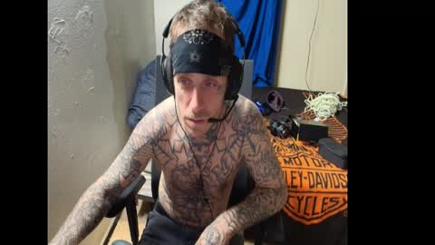 Snapshot of jake265897 chatting on 01.10.26 showingitoff online show from 01.10.26