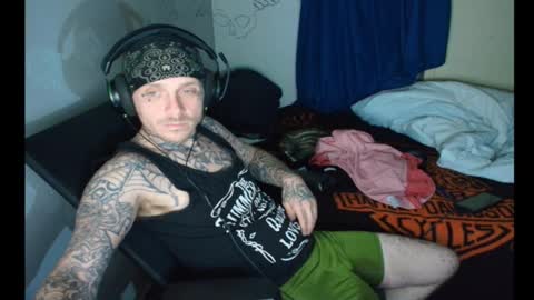 Snapshot of jake265897 chatting on 02.11.26 showingitoff online show from 02.11.26