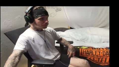 Snapshot of jake265897 chatting on 03.07.26 showingitoff online show from 03.07.26