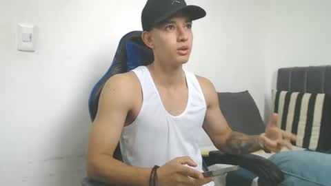 Hi guys im new 3 online show from 06.19.26