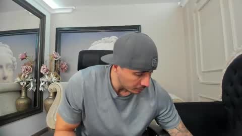 Snapshot of jakestone_1 chatting on 10.17.25 jakestone_1 online show from 10.17.25