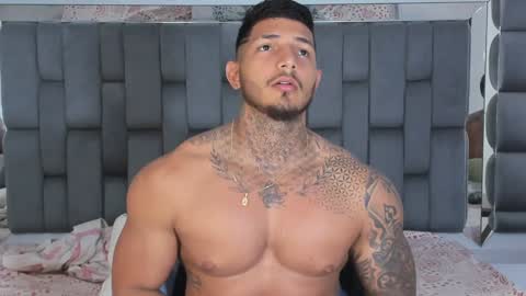 my name is sebas If you come here dont hesitate to say hello Im a guy who really likes having conversations and having hot online show from 12.02.24