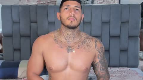 my name is sebas If you come here dont hesitate to say hello Im a guy who really likes having conversations and having hot online show from 12.04.24