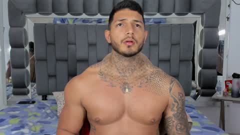 my name is sebas If you come here dont hesitate to say hello Im a guy who really likes having conversations and having hot online show from 01.17.25