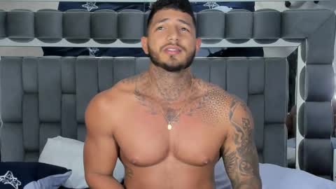 my name is sebas If you come here dont hesitate to say hello Im a guy who really likes having conversations and having hot online show from 02.19.25