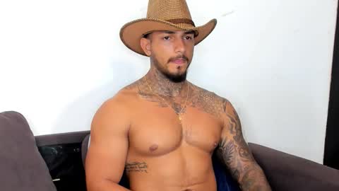 my name is sebas If you come here dont hesitate to say hello Im a guy who really likes having conversations and having hot online show from 11.13.25