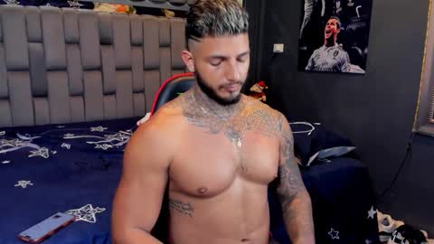my name is sebas If you come here dont hesitate to say hello Im a guy who really likes having conversations and having hot online show from 01.18.26