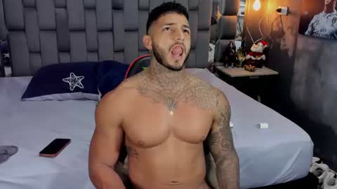 my name is sebas If you come here dont hesitate to say hello Im a guy who really likes having conversations and having hot online show from 06.19.26