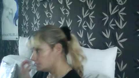 Snapshot of jakkilouise chatting on 11.04.25 JAKKI LOUISE pornstar online show from 11.04.25