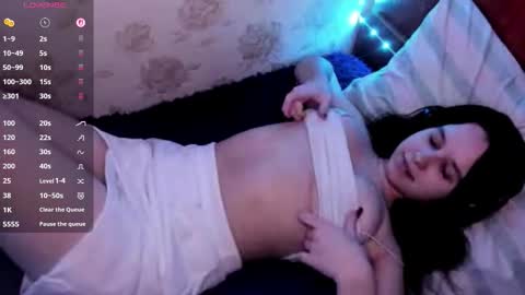 Lisa online show from 12.21.25