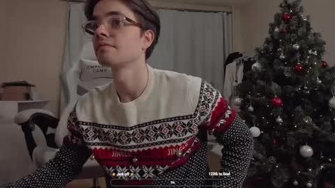 Snapshot of jame_flow chatting on 12.21.24 Hey there Im Jame online show from 12.21.24