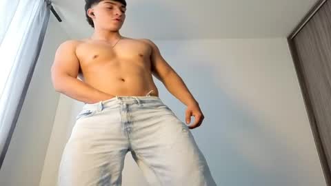 james_silva1 online show from 04.27.26