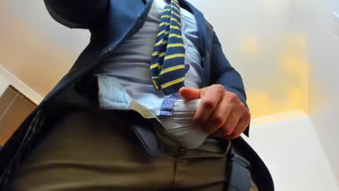 Snapshot of james_thick1 chatting on 02.13.25 James online show from 02.13.25