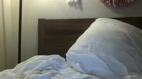 Snapshot of jamesbay367 chatting on 12.21.25 jamesbay367 online show from 12.21.25