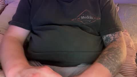 Snapshot of jamesbuilt chatting on 04.03.26 jamesbuilt online show from 04.03.26