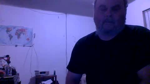 Snapshot of jameshardon5 chatting on 03.09.25 Hey online show from 03.09.25