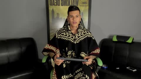 Snapshot of jamesinked_ chatting on 01.03.25 Jamesinked online show from 01.03.25