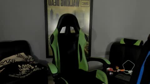 Snapshot of jamesinked_ chatting on 02.02.25 Jamesinked online show from 02.02.25