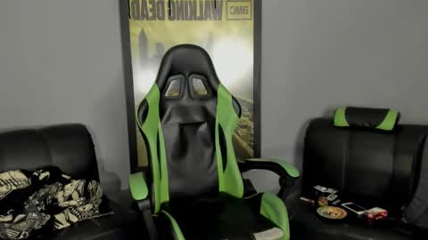 Snapshot of jamesinked_ chatting on 02.24.25 Jamesinked online show from 02.24.25