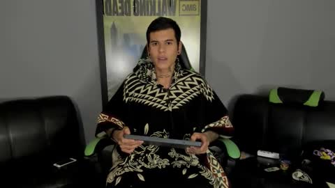 Snapshot of jamesinked_ chatting on 03.09.25 Jamesinked online show from 03.09.25