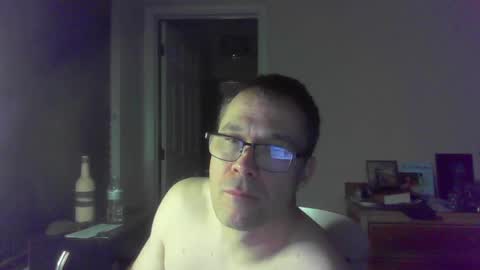 Snapshot of jamesjewels chatting on 11.23.25 jamesjewels online show from 11.23.25