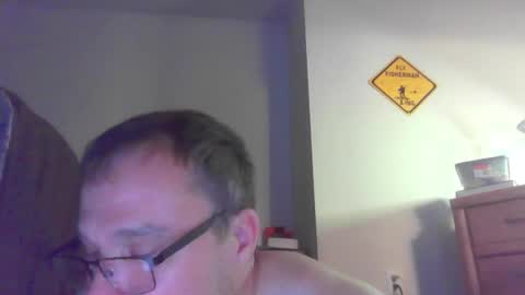 Snapshot of jamesjewels chatting on 11.26.25 jamesjewels online show from 11.26.25