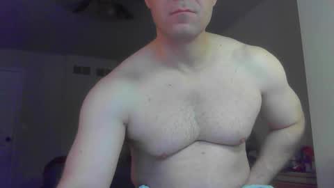 Snapshot of jamesjewels chatting on 11.30.25 jamesjewels online show from 11.30.25