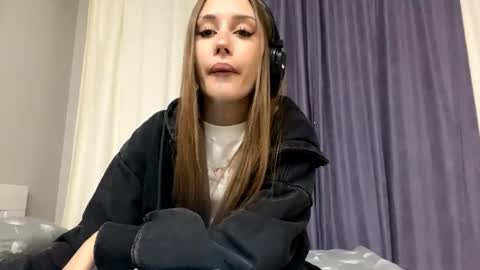 Snapshot of jamestica chatting on 09.08.25 Milena online show from 09.08.25