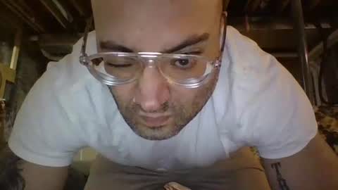 Snapshot of jamie19905 chatting on 04.05.26 jamie19905 online show from 04.05.26