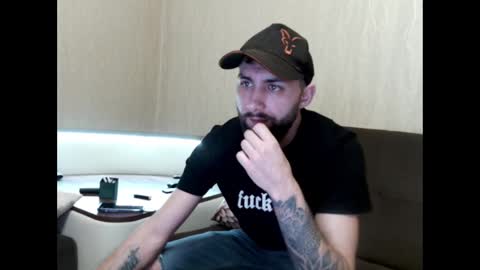 Snapshot of jamienoxus chatting on 02.13.25 Robbie online show from 02.13.25