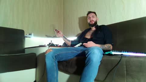 Snapshot of jamienoxus chatting on 02.22.25 Robbie online show from 02.22.25