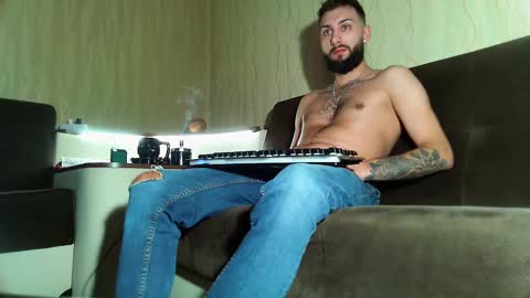 Snapshot of jamienoxus chatting on 02.23.25 Robbie online show from 02.23.25